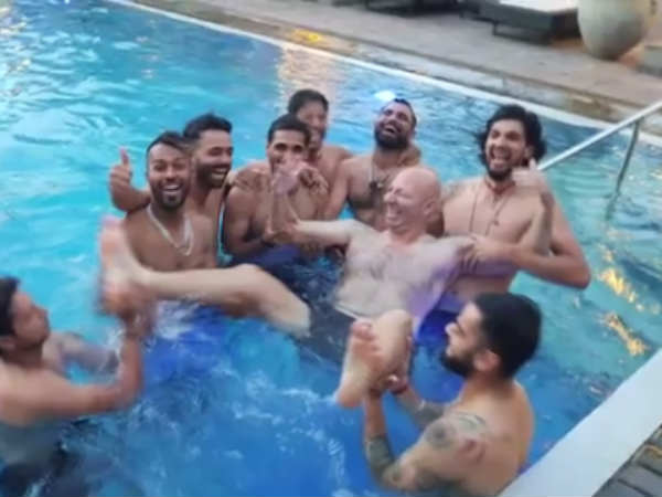 ஒய்வு நேரத்தில் என்ன செய்வார்கள் தெரியுமா