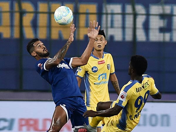 சாதனை தடுத்து நிறுத்தப்படுமா
