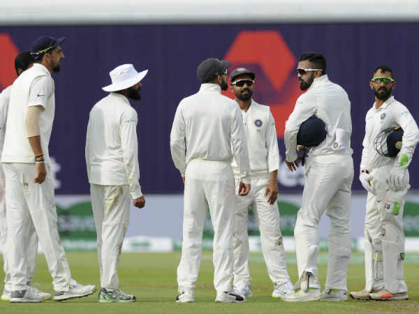 287 ரன்கள் சேர்த்தது