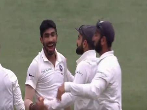 பவுன்சர் தாக்குதல்