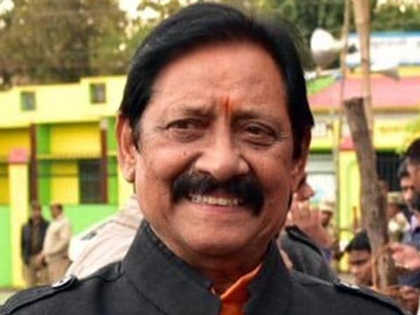 சாதி பார்க்க வேண்டாம்