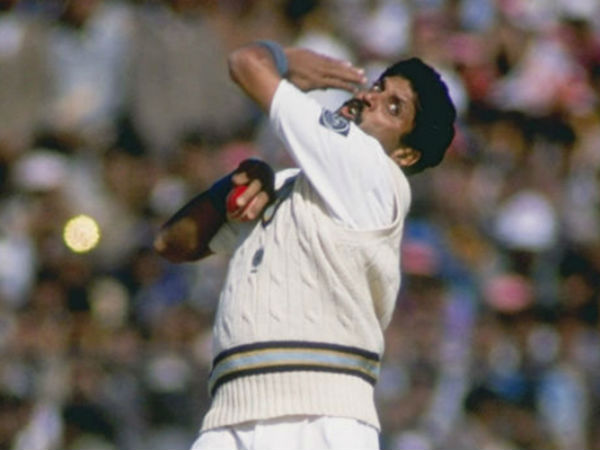 பின்னே சென்ற கபில் தேவ்