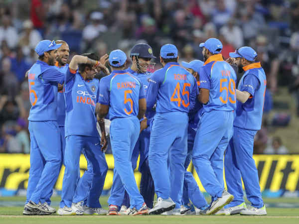 எப்போது முதல் அணிவார்கள்?