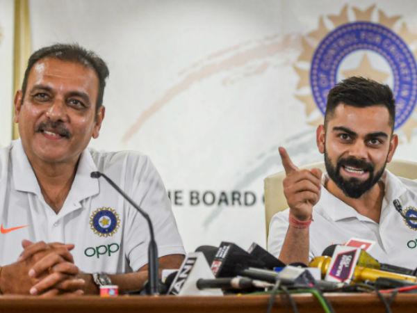 கோலியின் கை இருக்கிறதா?