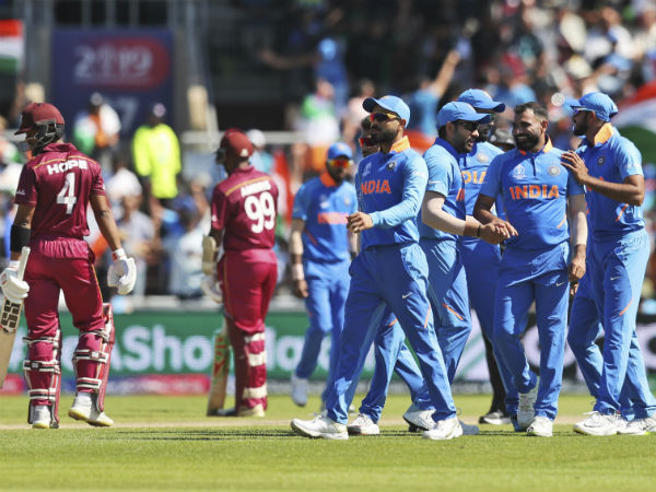 போட்டிக்கு முன் மழை