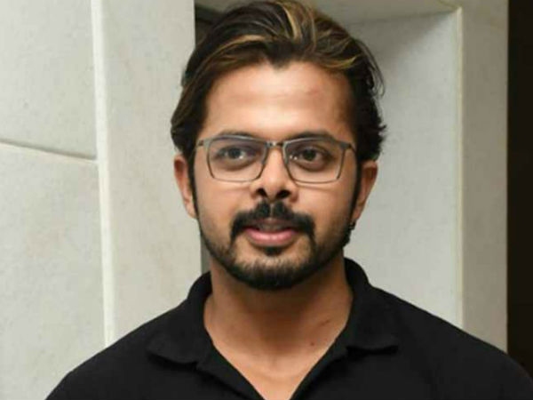அறைகள் தீக்கிரை