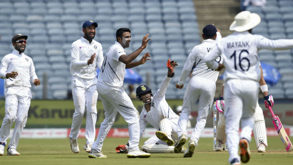 வேகப் பந்துவீச்சு ஆதிக்கம்