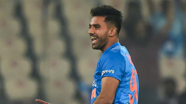பந்துவீச்சு அபாரம்
