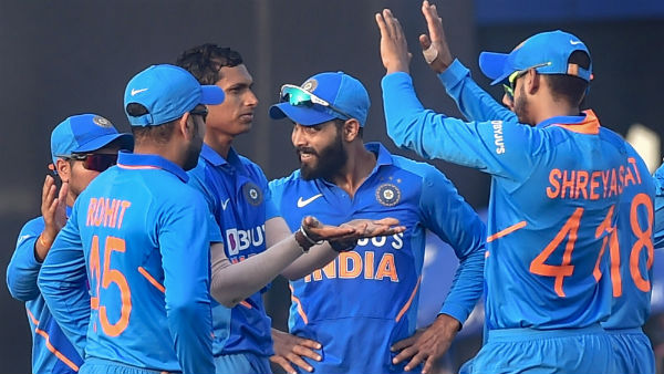 6 விக்கெட்களை இழந்தது