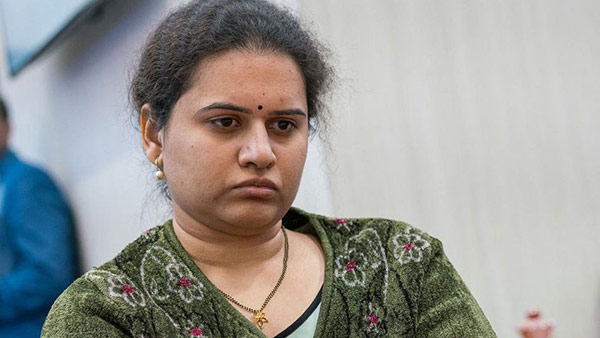 ஆந்திராவை சேர்ந்த கோனேரு ஹம்பி