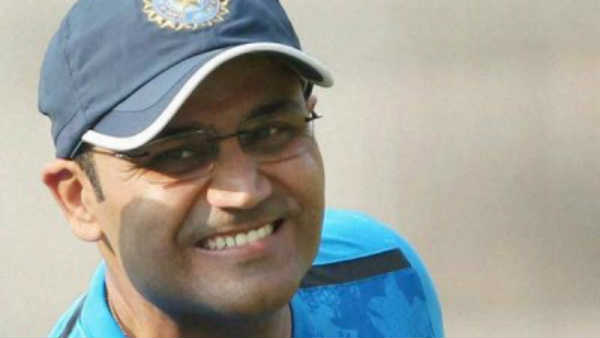 தோனி குறித்து பாராட்டு