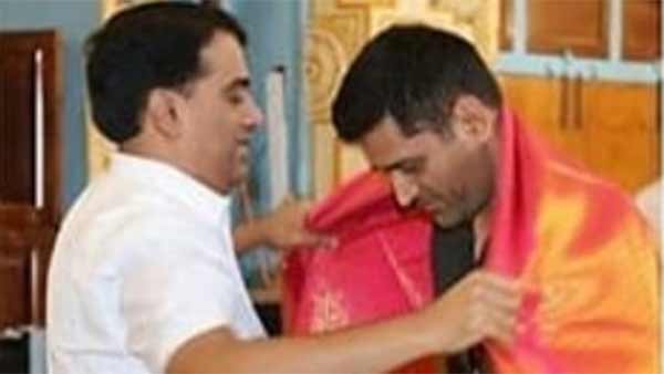 யாரை சந்திக்க சென்றார்?