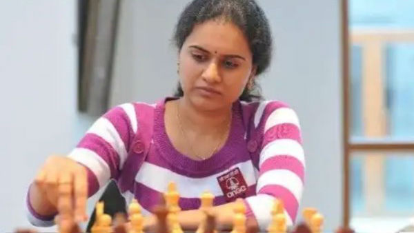 கோனேரு ஹம்பி முன்னேற்றம்