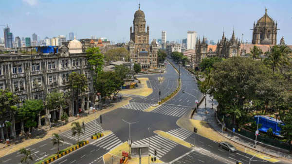 வீட்டிற்குள் முடங்கிய வீரர்கள்