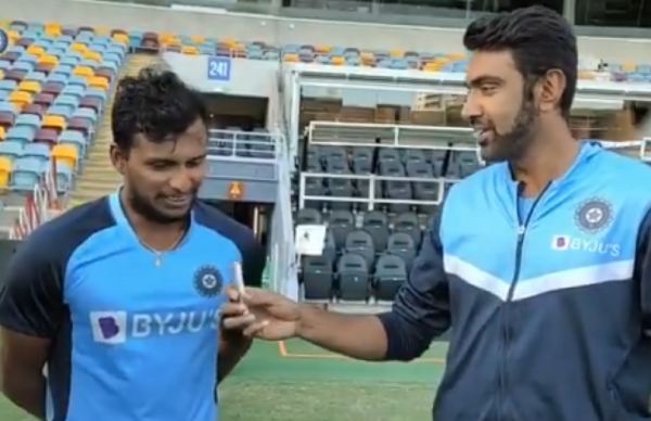 லிஃப்டில் அனுமதிக்கவில்லை