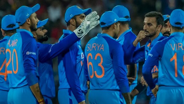 107 ரன்கள் இலக்கு