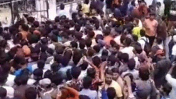 மருத்துவமனைக்கு விரைவு