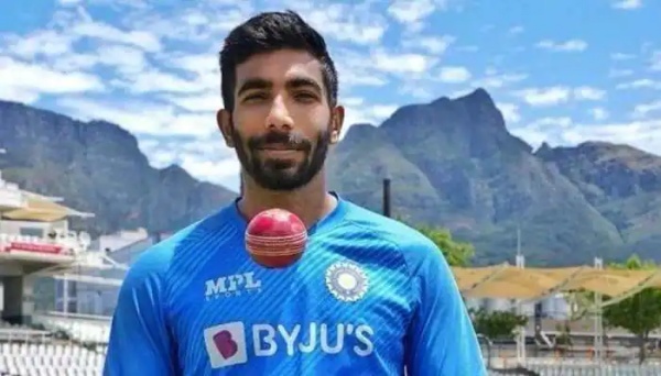 புதுமுக வேகப்பந்துவீச்சாளர்கள்