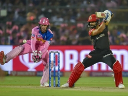 RR vs RCB:கேப்டன் கோலியாக இது 100வது போட்டி... பார்த்தீவ் படேலுடன் நிதான தொடக்கம்